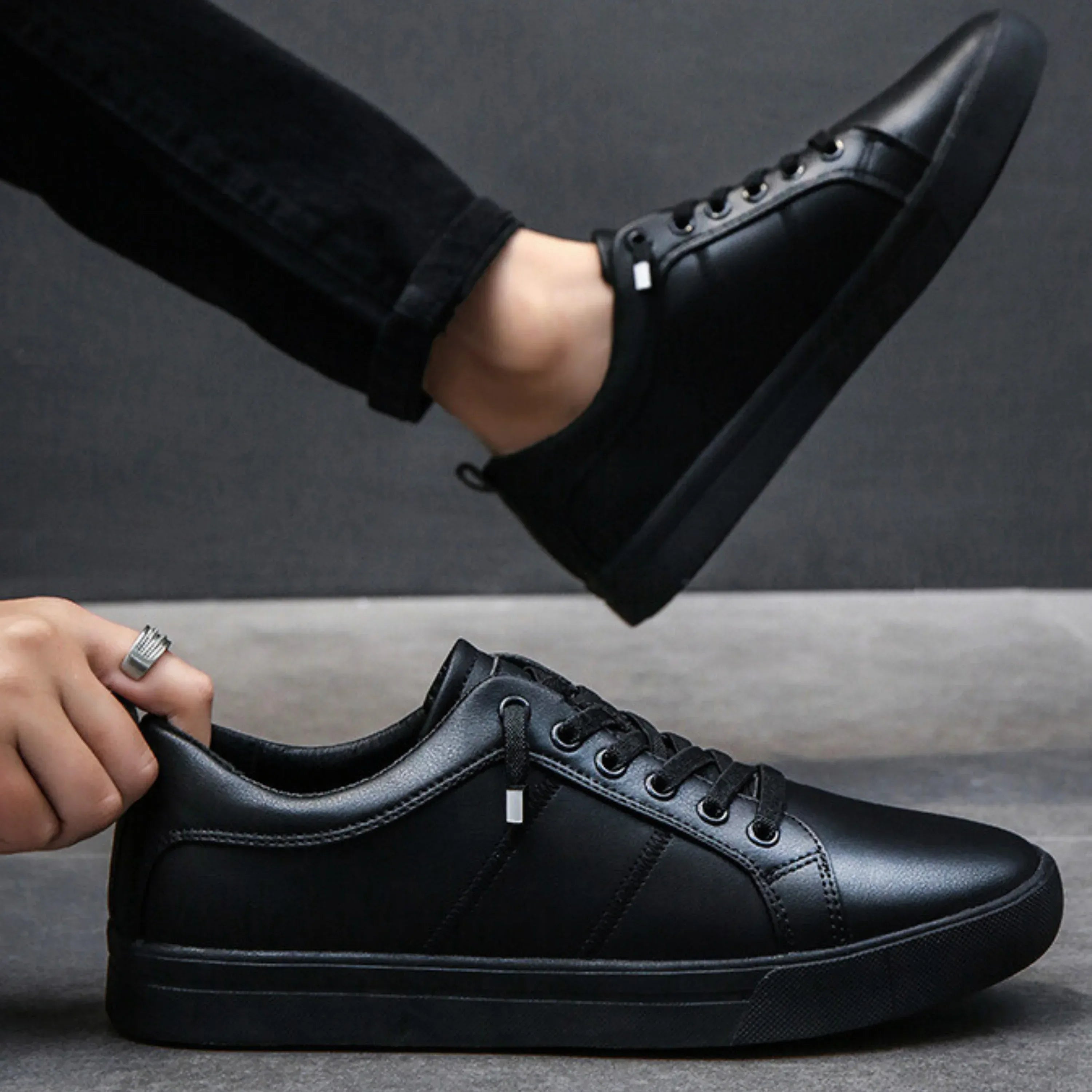 River Leather Sneakers - Zekira