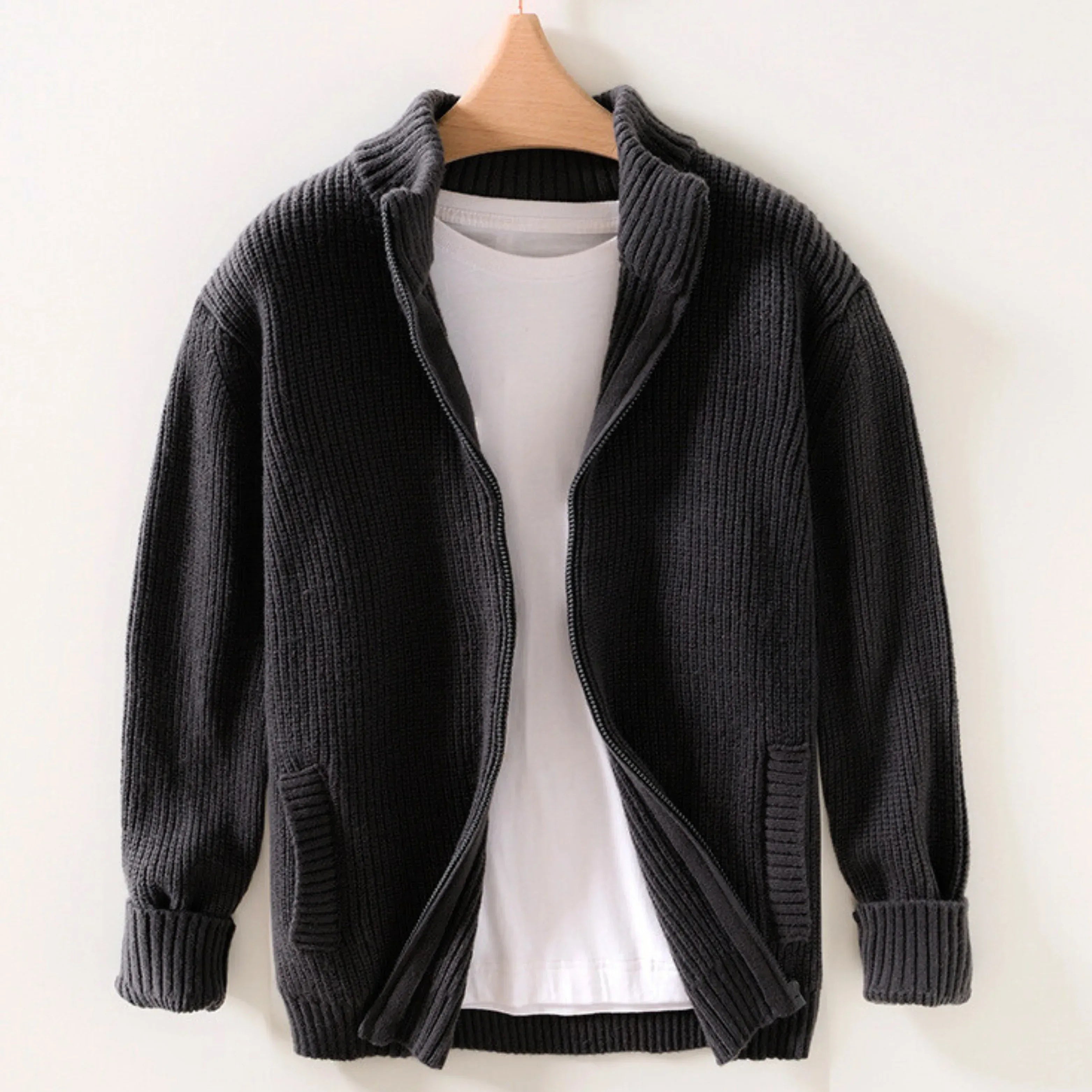Fred Classic Sweater - Zekira